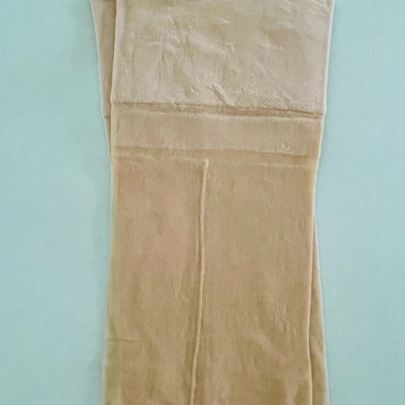 ❤️ NUDE SEAMED STOCKINGS 1940s STYLE HOSIERY 2 PAIRS SEAMS BROADWAY THEATRE HOSE - Picture 3 of 6